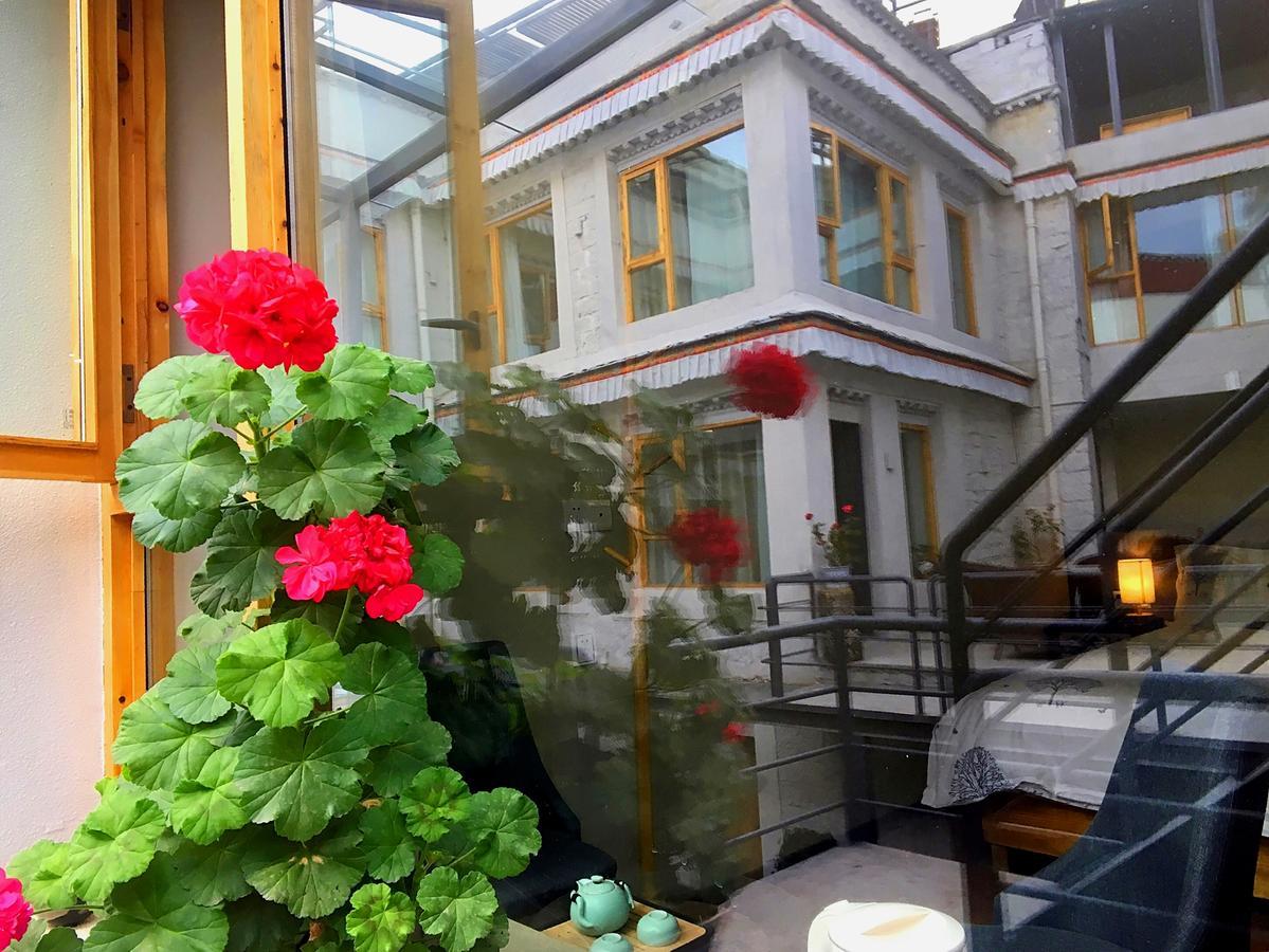 Fengma Feiyang Hostel Lhasa Exterior photo